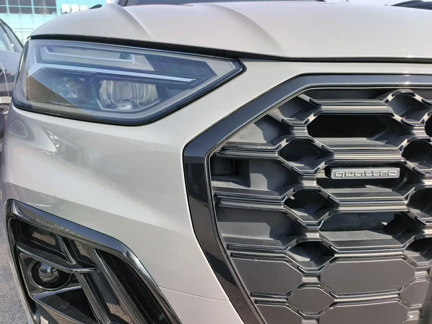 Audi Q5L 2024 Model 40 TFSI Luxury Dynamic фото 12