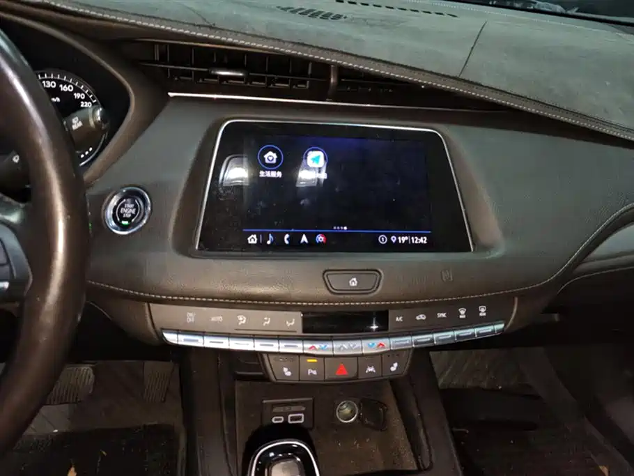 Cadillac XT4 2020 Facelift 28T 4WD Leading фото 13