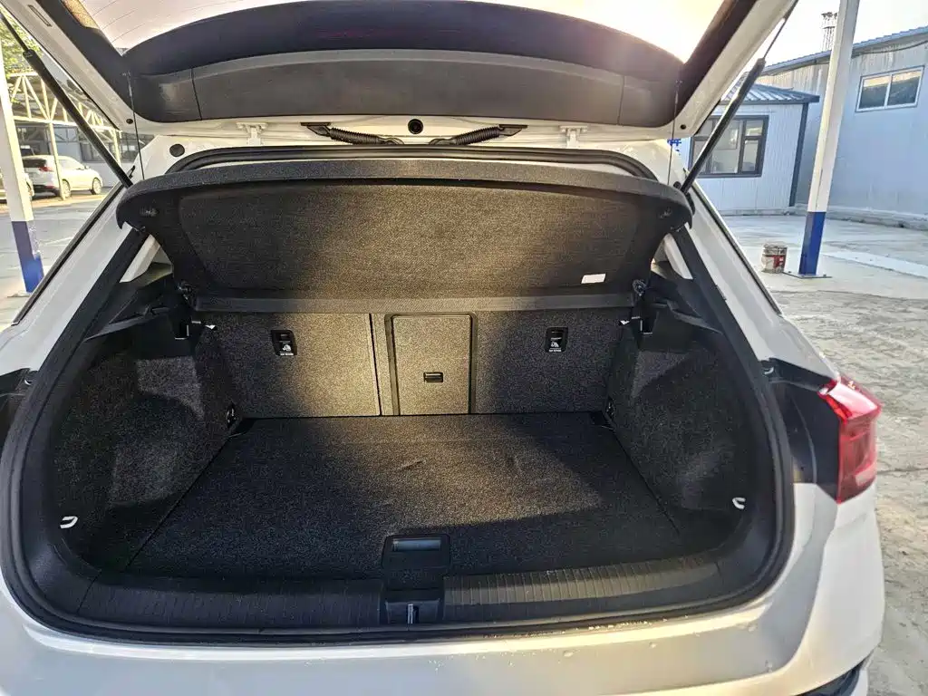 Volkswagen T-ROC 2023 2022 280TSI DSG 2WD Comfort PLUS