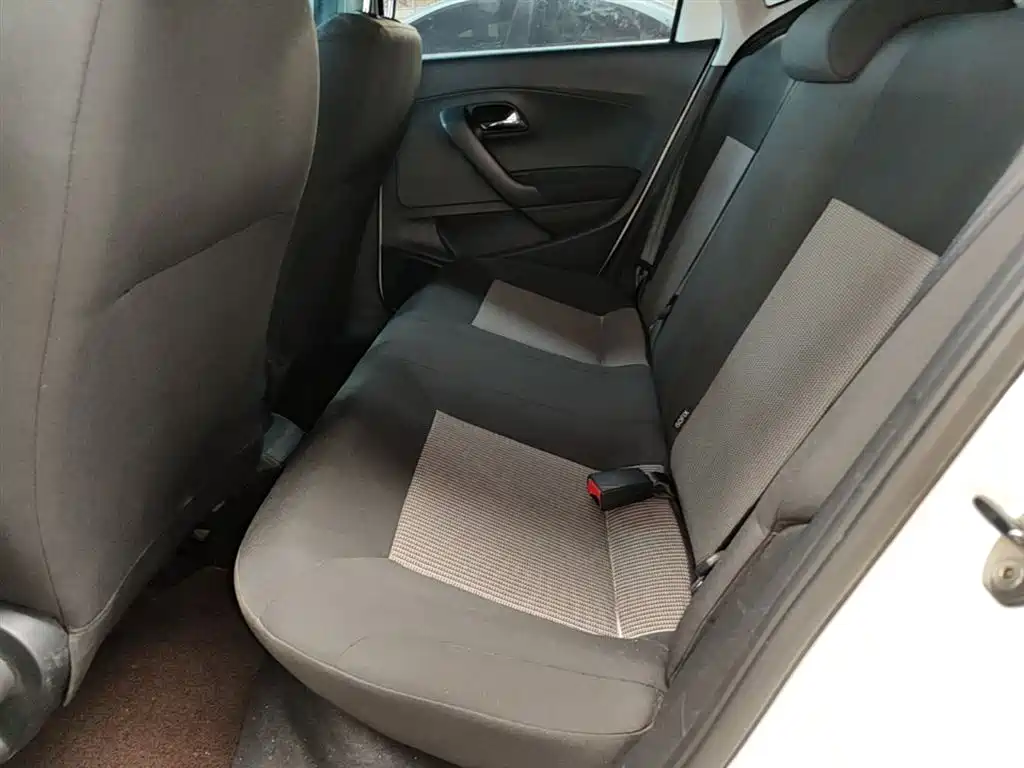 Volkswagen Polo 2018 1.5L Auto Safe Drive фото 17