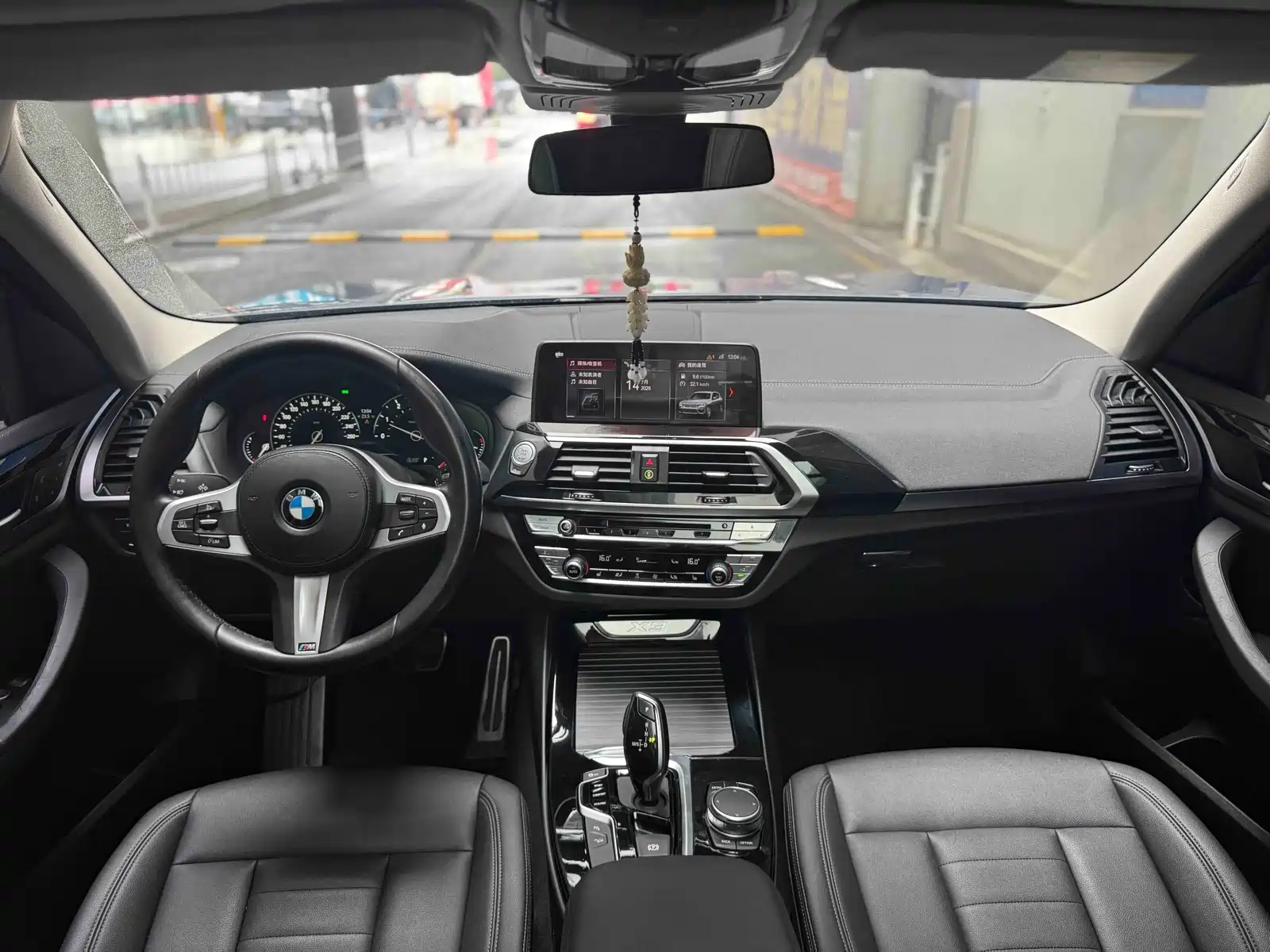 Фото 16 - BMW X3