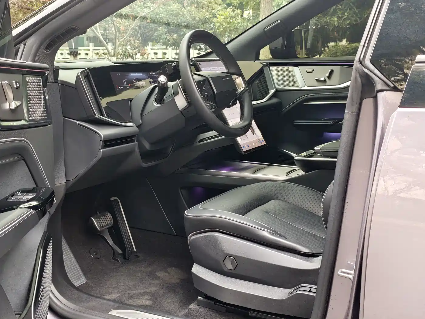 HiPhi Y 2024 2023 560km Pioneer Edition