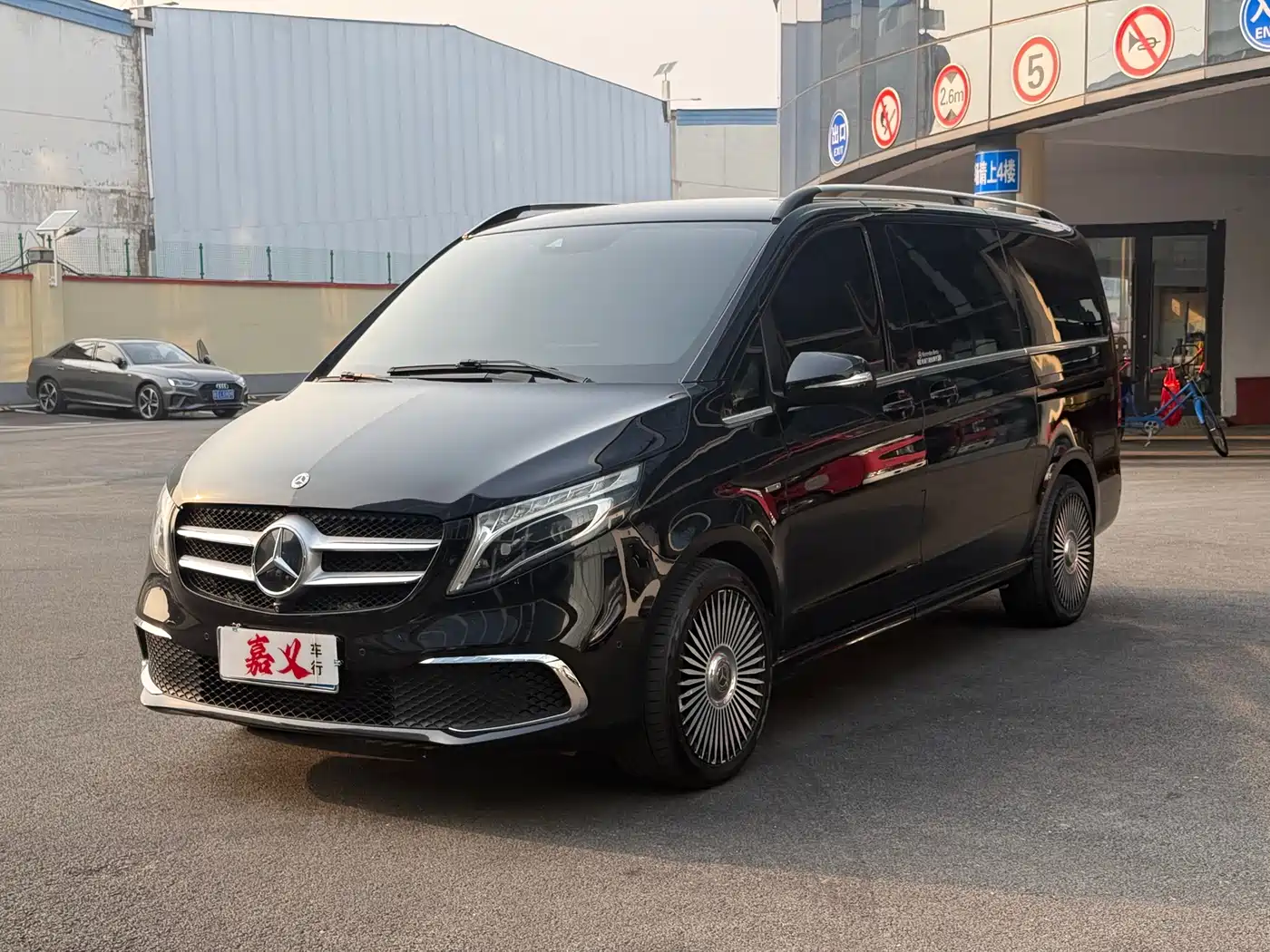Mercedes-Benz V-Class 2020 V 260 Luxury Edition