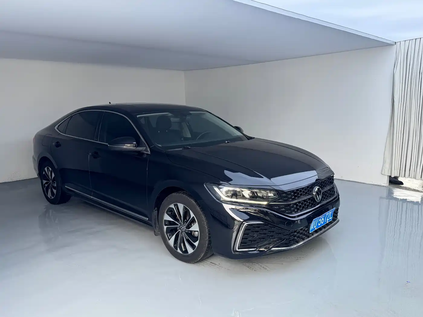 Photo 3 - Volkswagen Passat