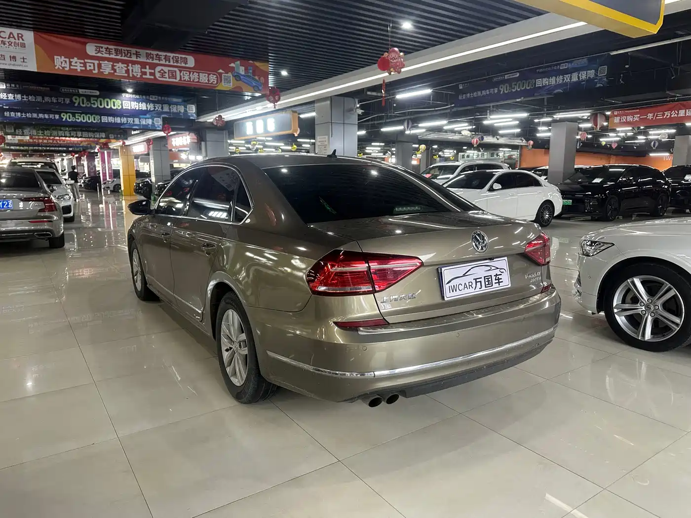 Volkswagen Passat 2016 280TSI DSG Honor Edition фото 7