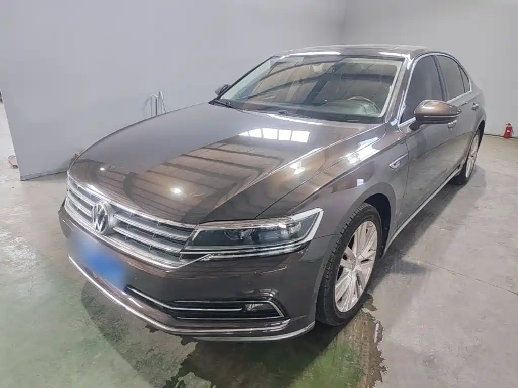 Фото 2 - Volkswagen Phideon