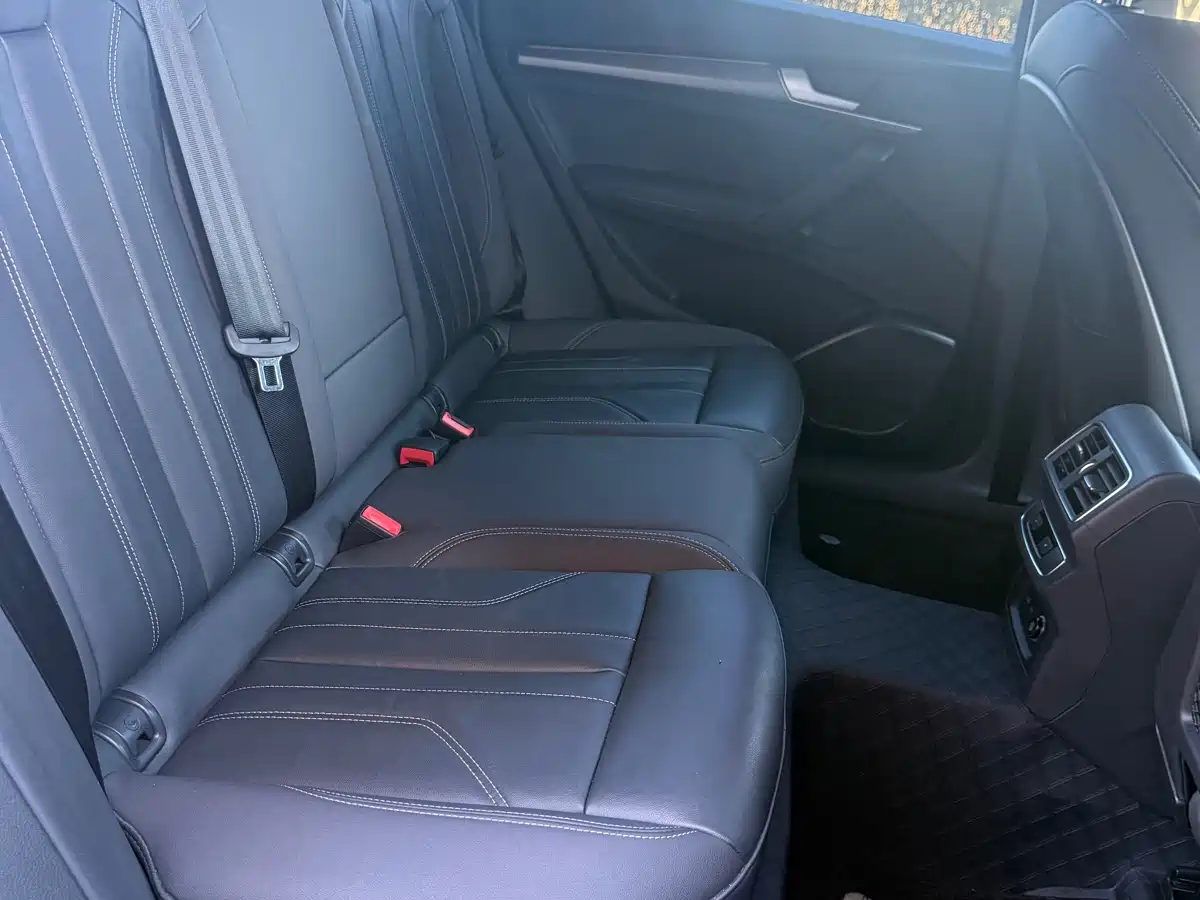 Audi Q5L 2022 40T Luxury Dynamic фото 21