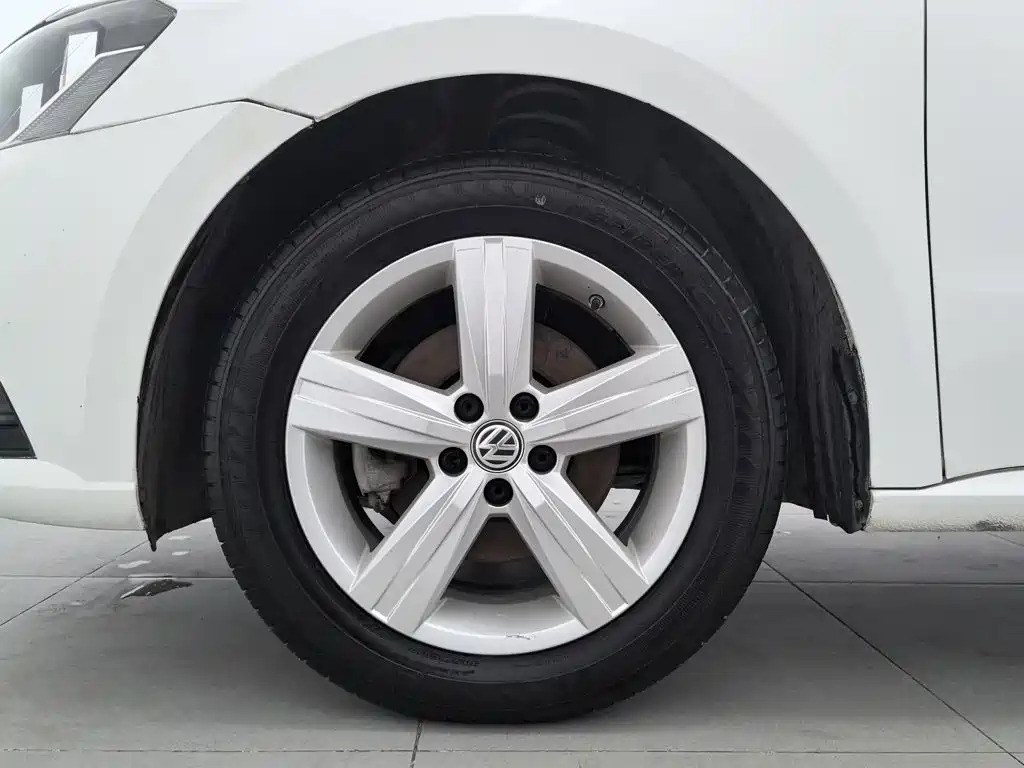 Фото 17 - Volkswagen Lavida