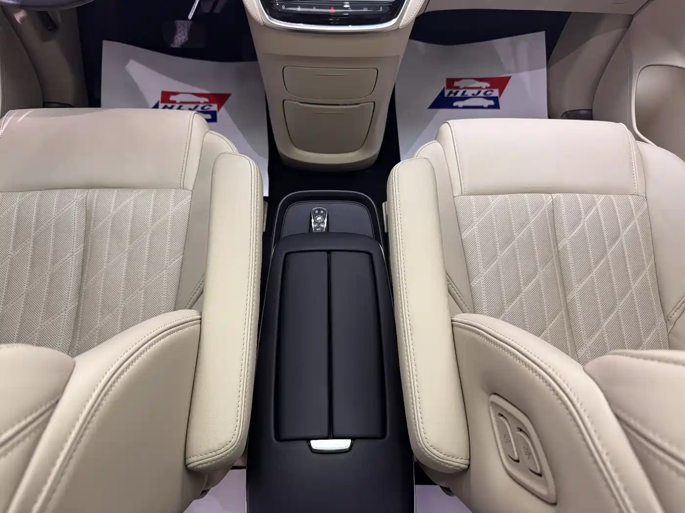 Buick GL8 2022 ES Landmark 653T Luxury фото 13
