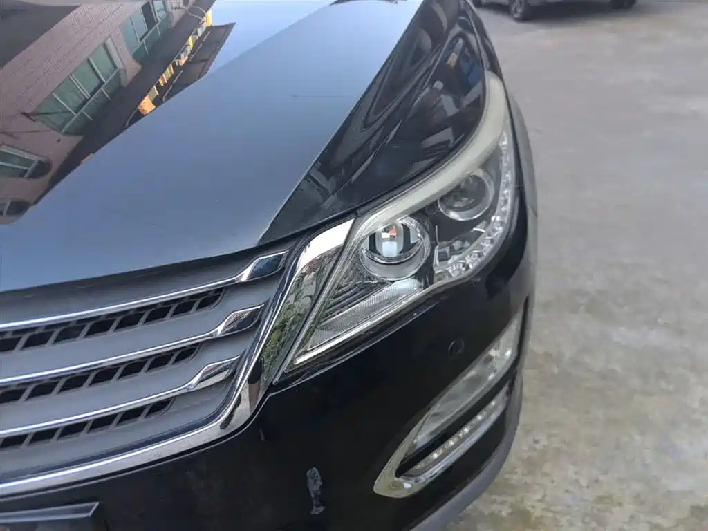 Baojun 560 2017 2016 1.8L Manual Luxury