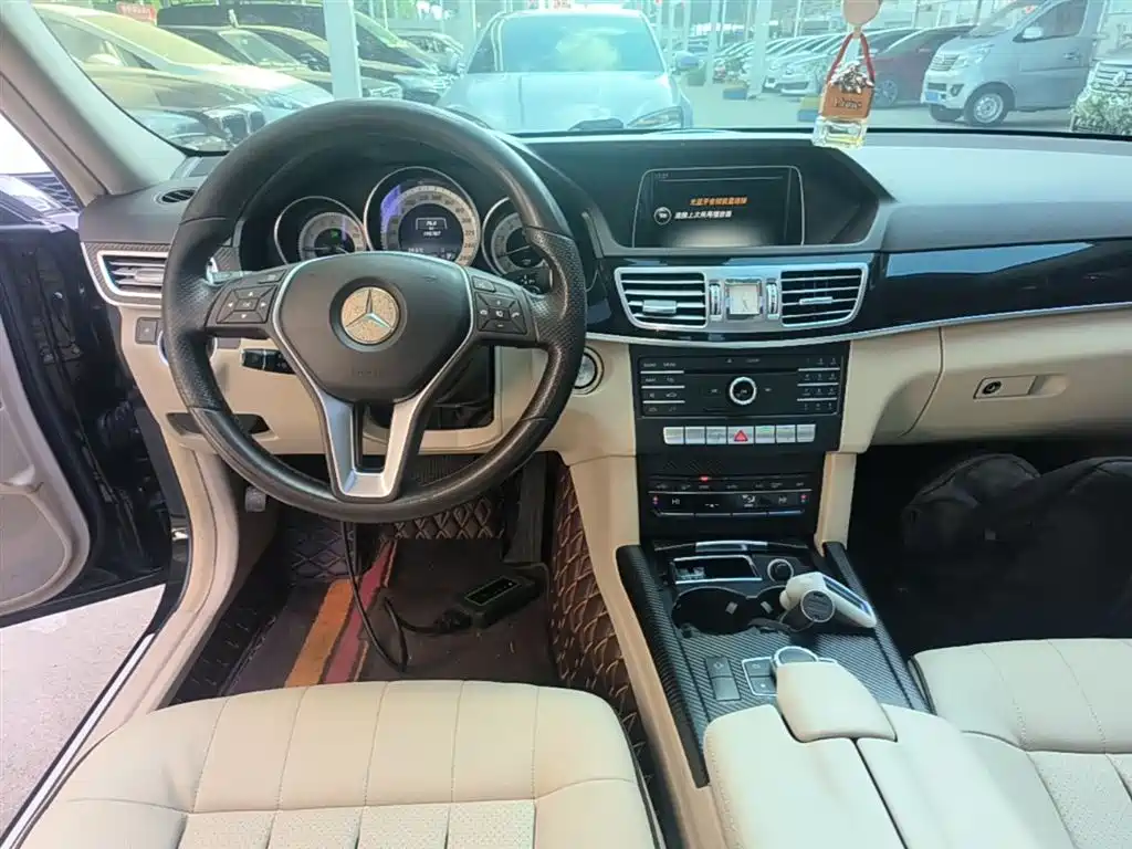 Mercedes-Benz E-Class 2015 Facelift E 260 L Sport фото 10