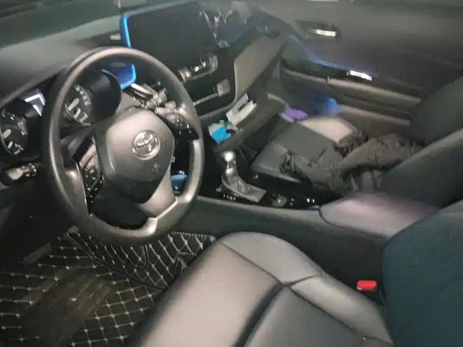 Toyota C-HR 2020 2020 Model 2.0L Leading