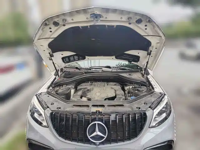 Mercedes-Benz GLE Coupe 2018 GLE 400 4MATIC Coupe SUV — фото 3