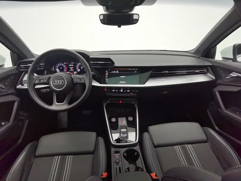 Фото 5 - Audi A3