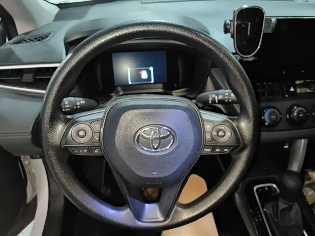 Toyota Corolla Cross 2024 2023 2.0L Pioneer Edition