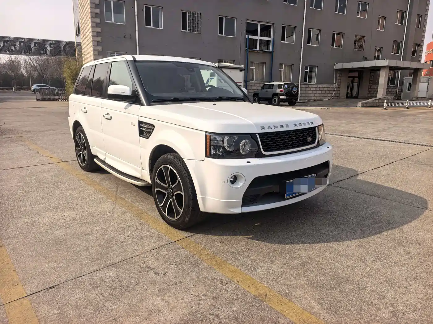 Land Rover Range Rover Sport 2012 5.0 NA V8 HSE фото 3