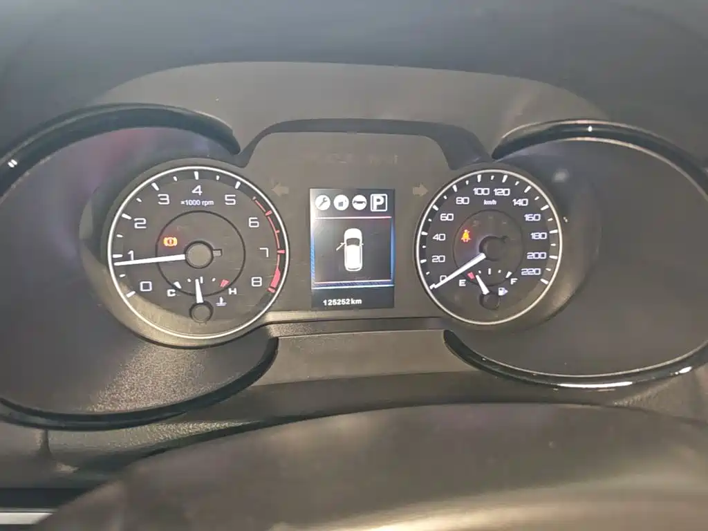Dongfeng Aeolus Dongfeng Fengshen AX5 2018 2017 1.4T Automatic Enjoy