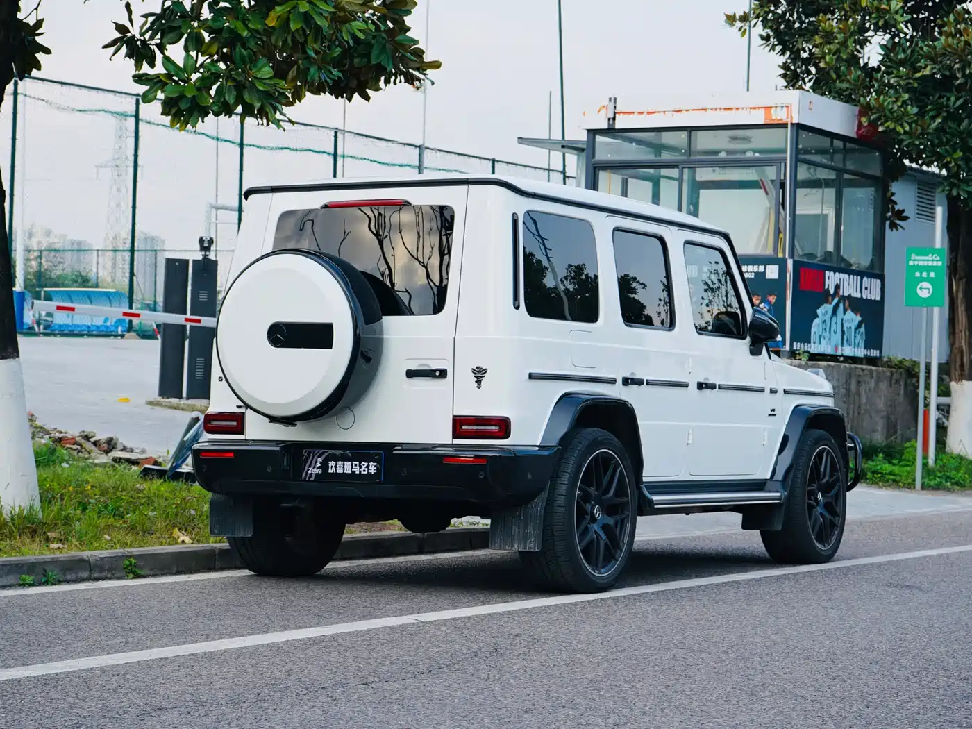 Mercedes-Benz G-Class 2024 G 500 фото 4