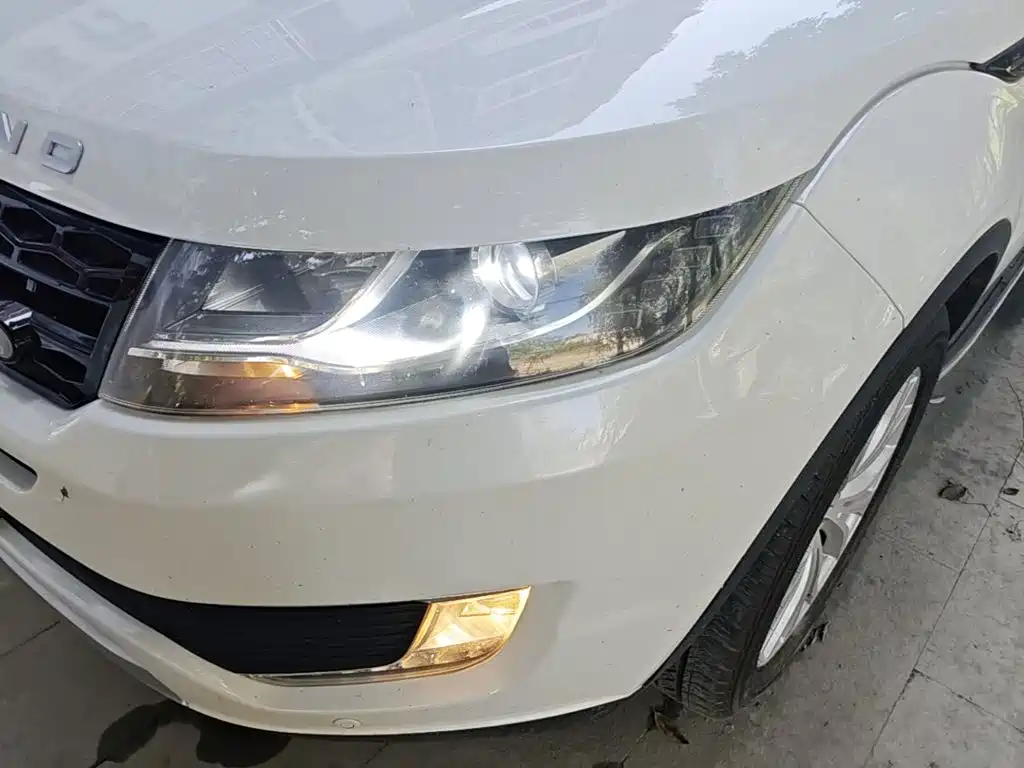 Landwind X7 2016 2015 2.0T Panorama Premium