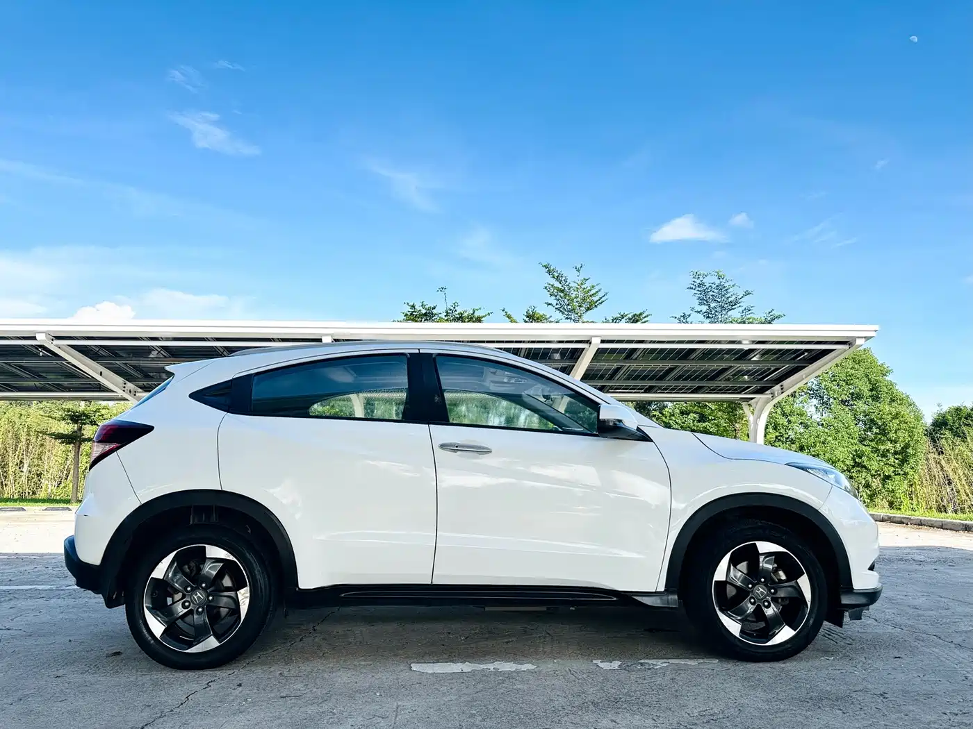 Фото 4 - Honda Vezel
