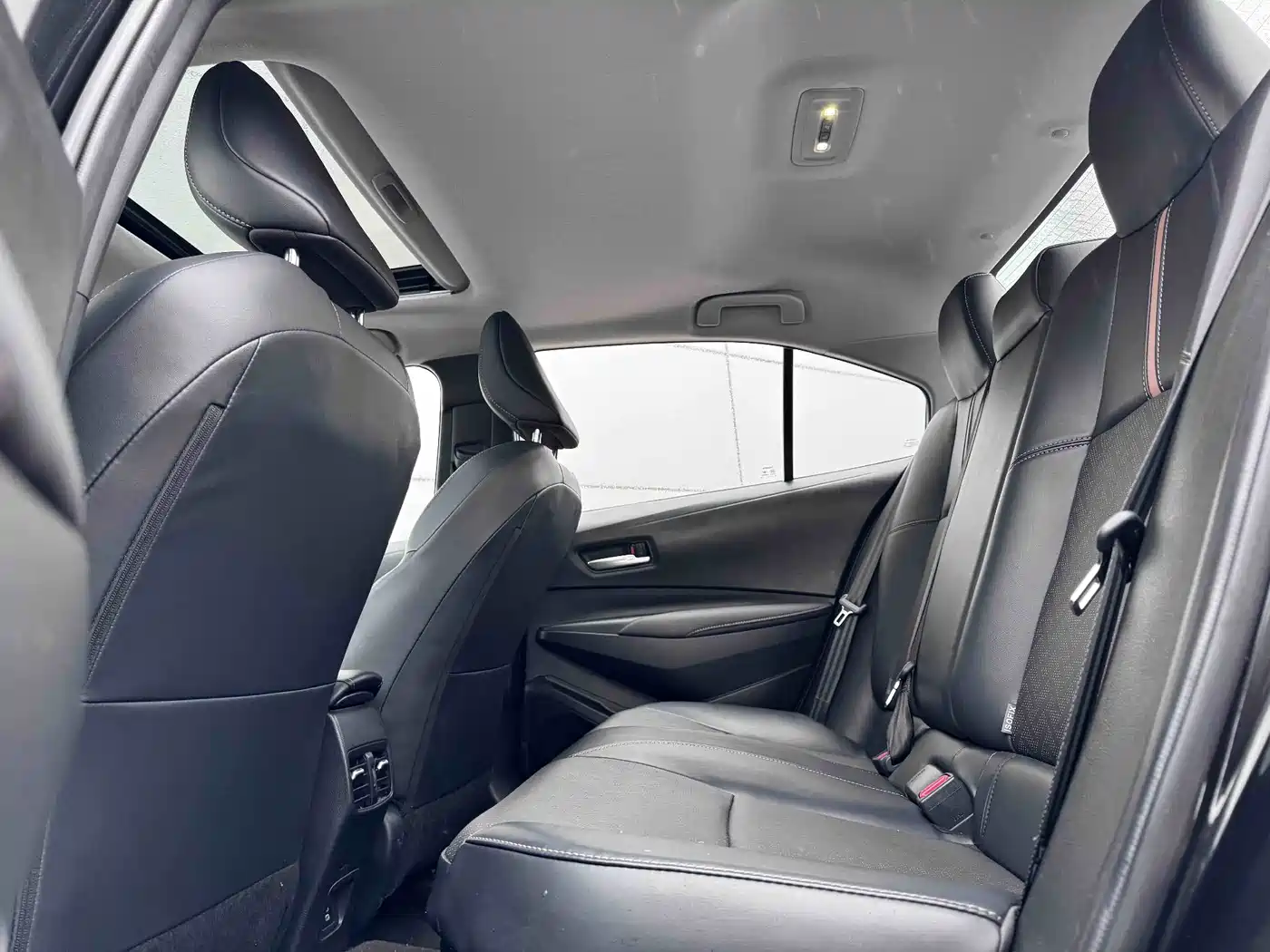 Toyota Levin 2023 Smart Hybrid 1.8L Sport Edition фото 11