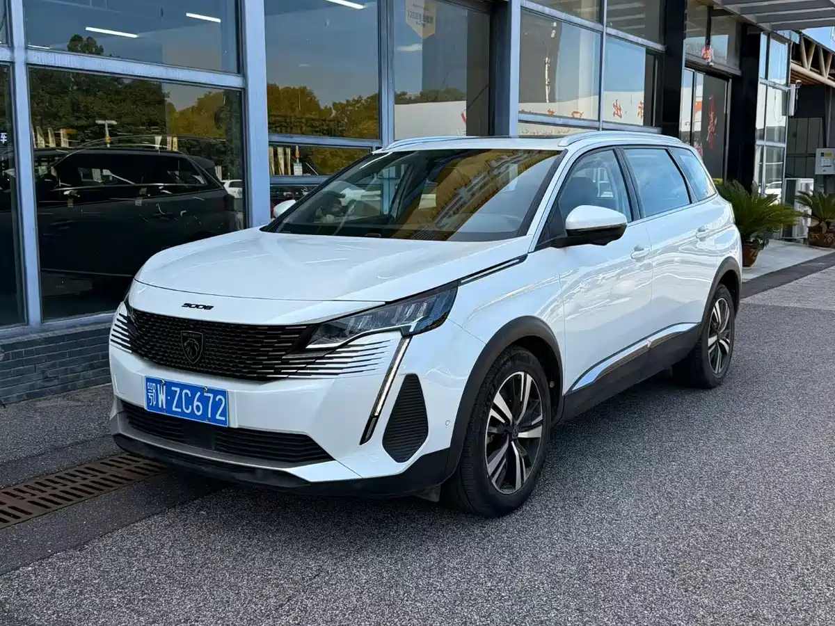 2022 Peugeot 5008