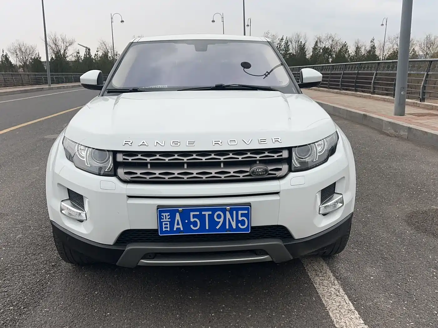 Land Rover Range Rover Evoque 2015 2.0T 5-Door Intelligent Edition фото 4