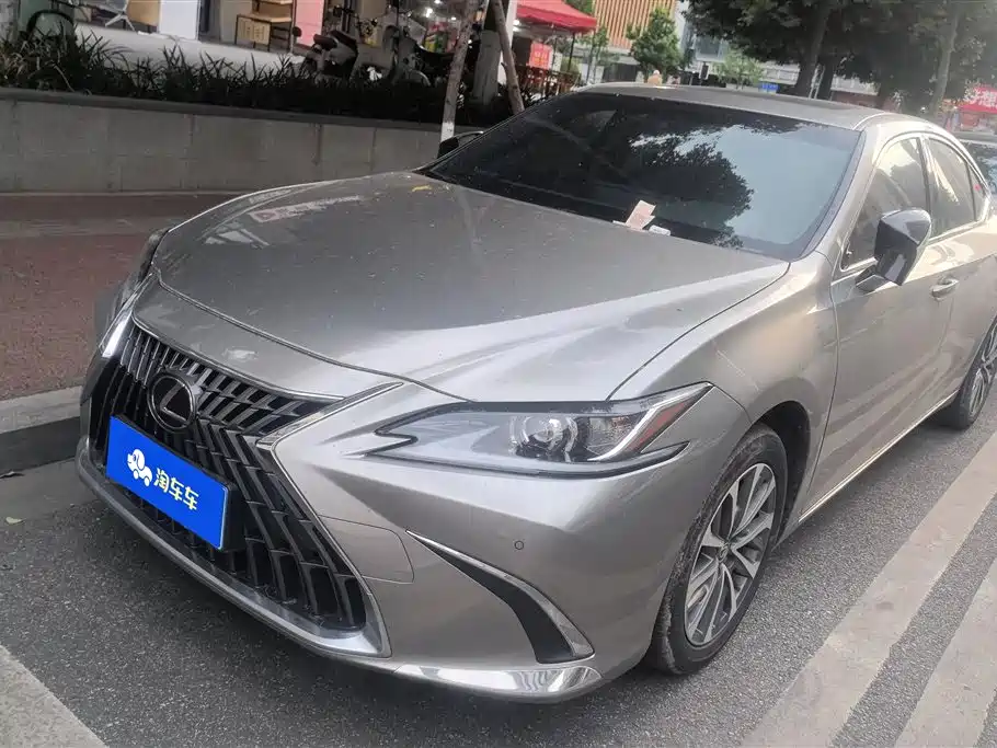 Lexus ES 2023 200 Excellence Edition