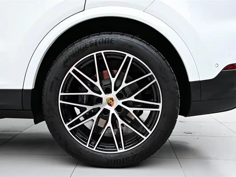 Porsche Cayenne New Energy 2024 Cayenne E-Hybrid 2.0T фото 36