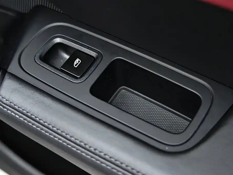 Porsche Cayenne New Energy 2024 Cayenne E-Hybrid 2.0T фото 30