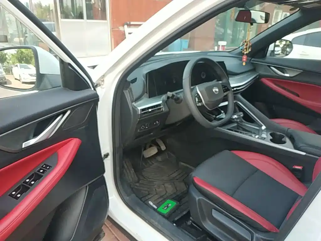 Changan CS35 PLUS 2024 2023 Enjoyment Edition 1.4T DCT Luxury