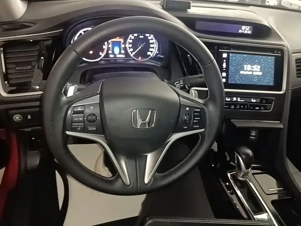 Honda Spirior 2016 2015 2.0L Premium Edition