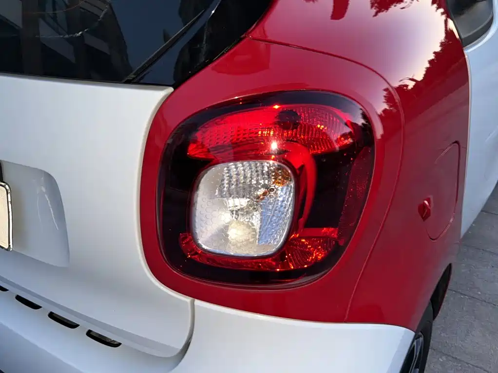 Фото 24 - smart fortwo