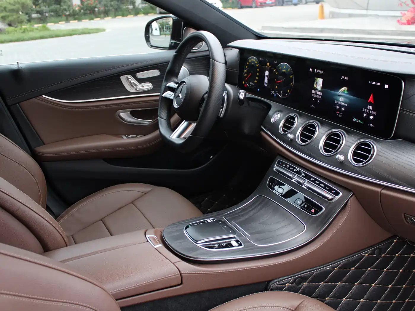 Mercedes-Benz E-Class 2022 E 300 L Sport Luxury фото 18