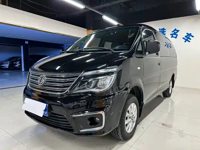 Dongfeng Fengxing Lingzhi 2018 M5L 1.6L 7-Seater Luxury