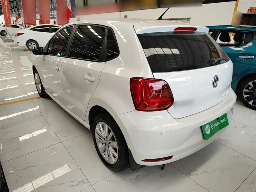 Volkswagen Polo 2014 1.4L Automatic Comfort Edition фото 5