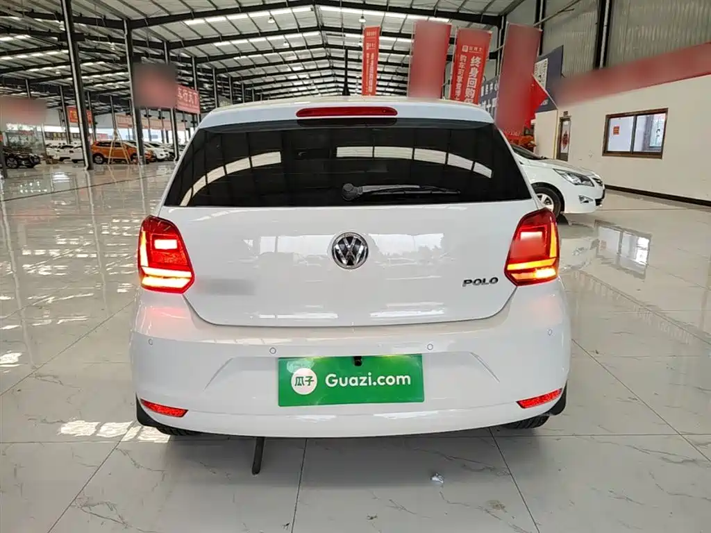 Volkswagen Polo 2014 1.4L Automatic Comfort Edition фото 6