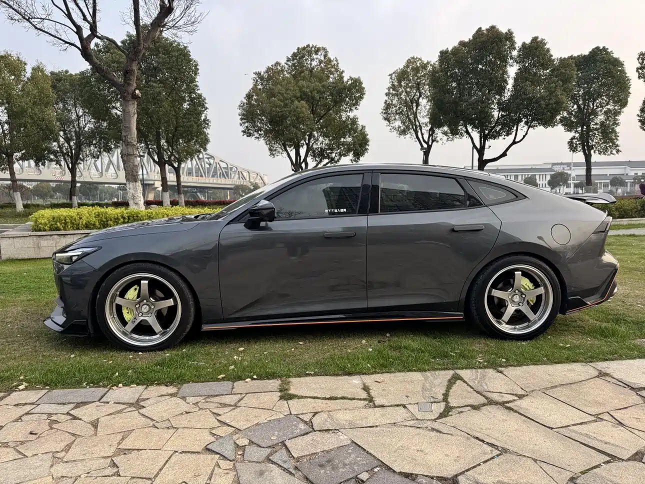 CHANGAN UNI-V