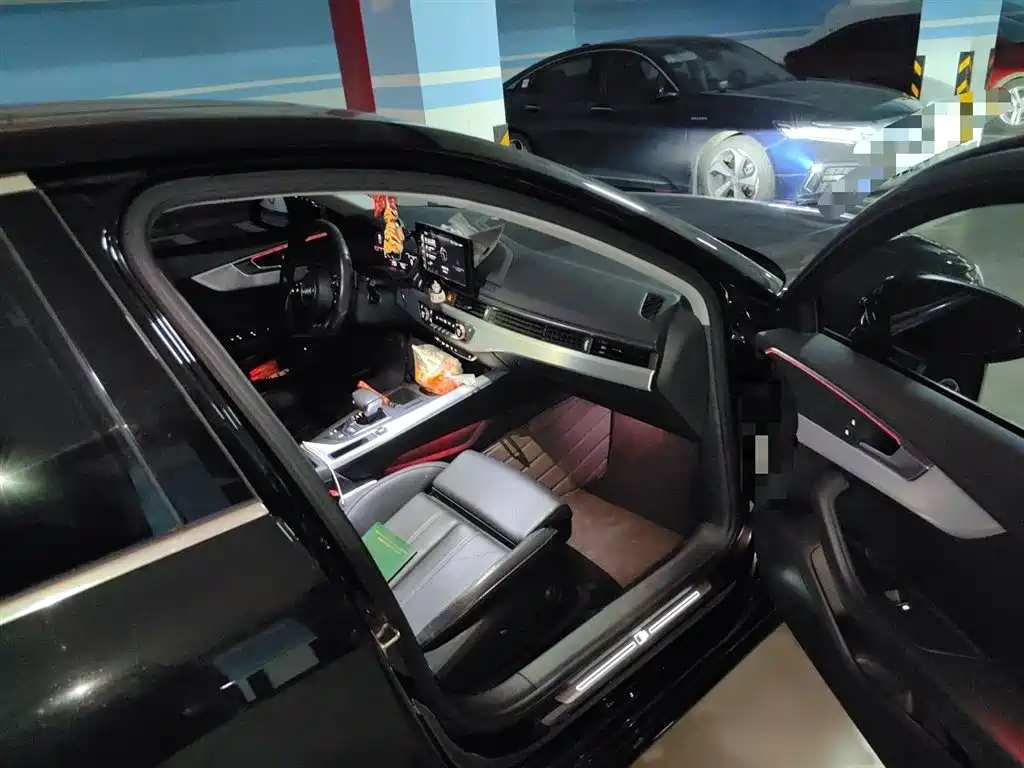 AUDI A4L