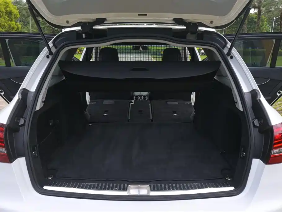 Mercedes-Benz C-Class (Import) 2019 C 260 Estate фото 60