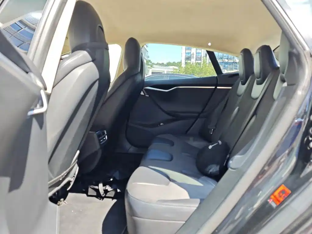 Tesla Model S 2016 2014 Model S P85