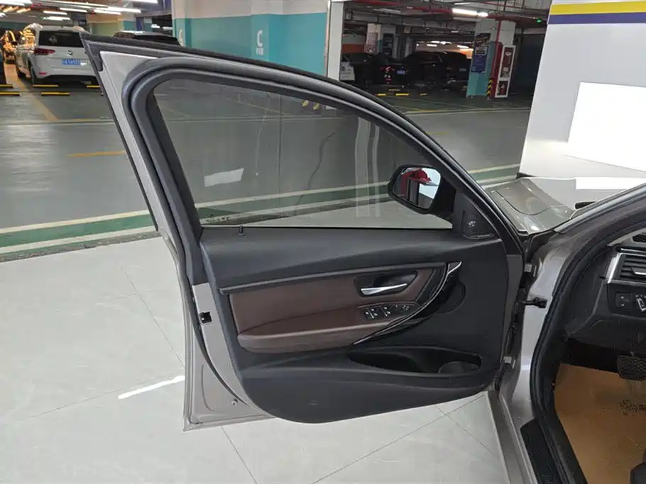 BMW 3 Series 2019 320Li Fashion Type фото 7
