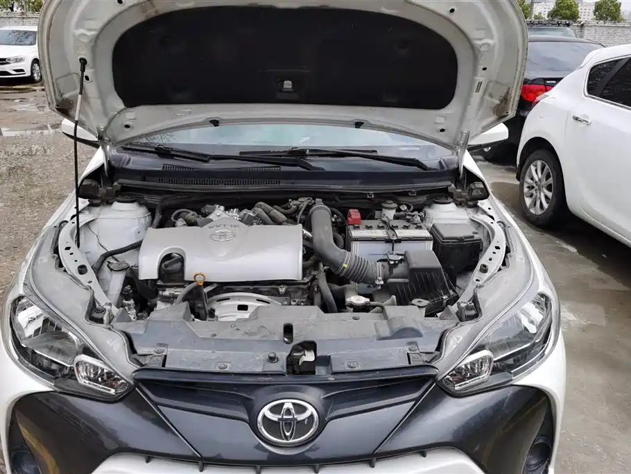 TOYOTA YARIS L ZHIXUAN