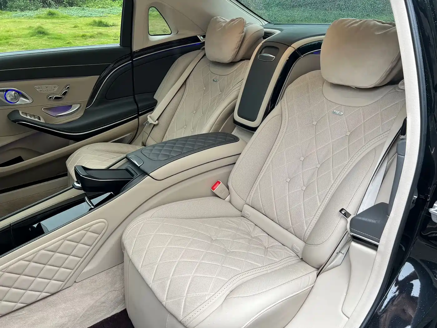 Mercedes-Benz Maybach S-Class 2018 Model S 680 фото 14