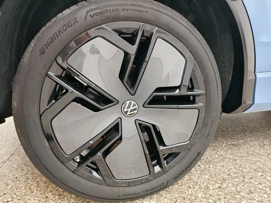 Volkswagen Tiguan L 2024 PRO 380TSI 4WD R-Line Premium Edition фото 6