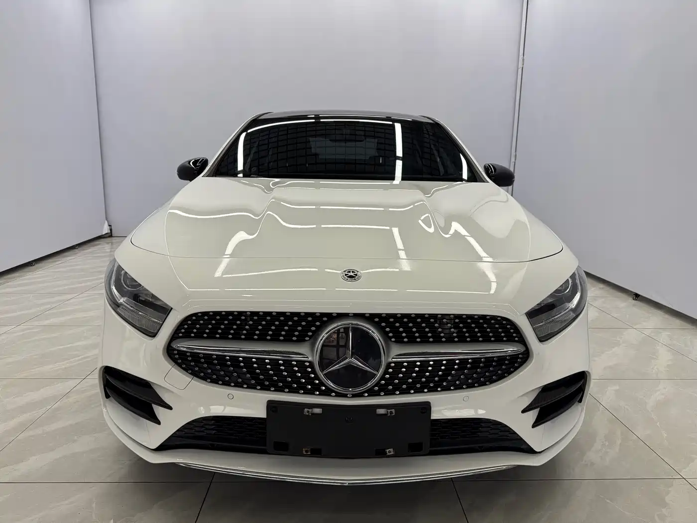 Mercedes-Benz A-Class 2021 A 180 L Sports Sedan фото 2