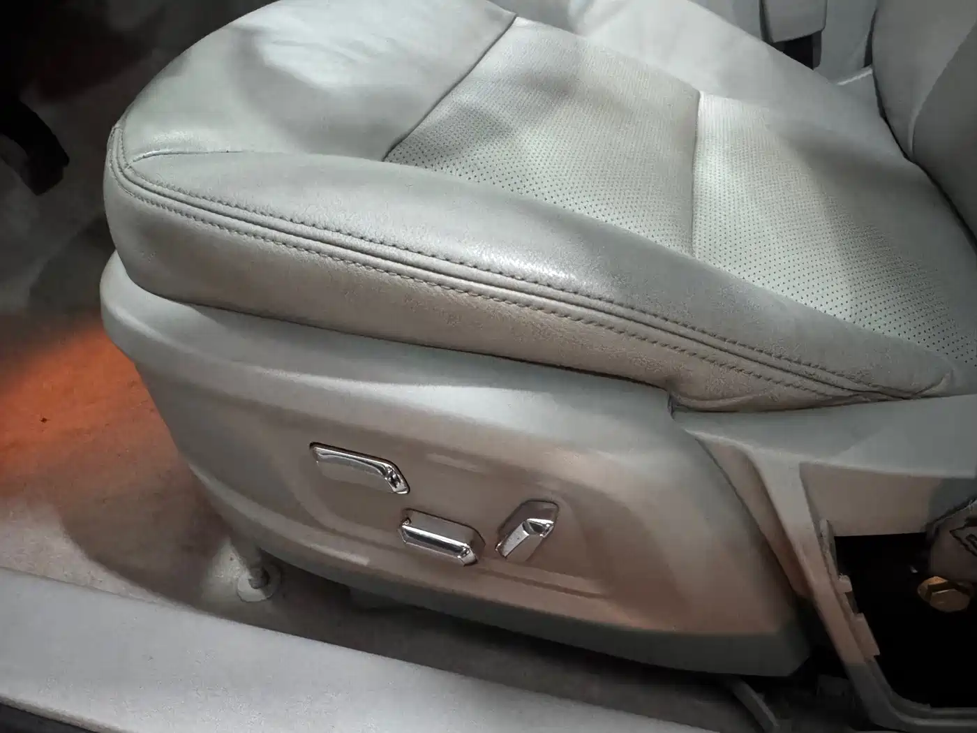 Hongqi H7 2015 2015 1.8T Luxury Type