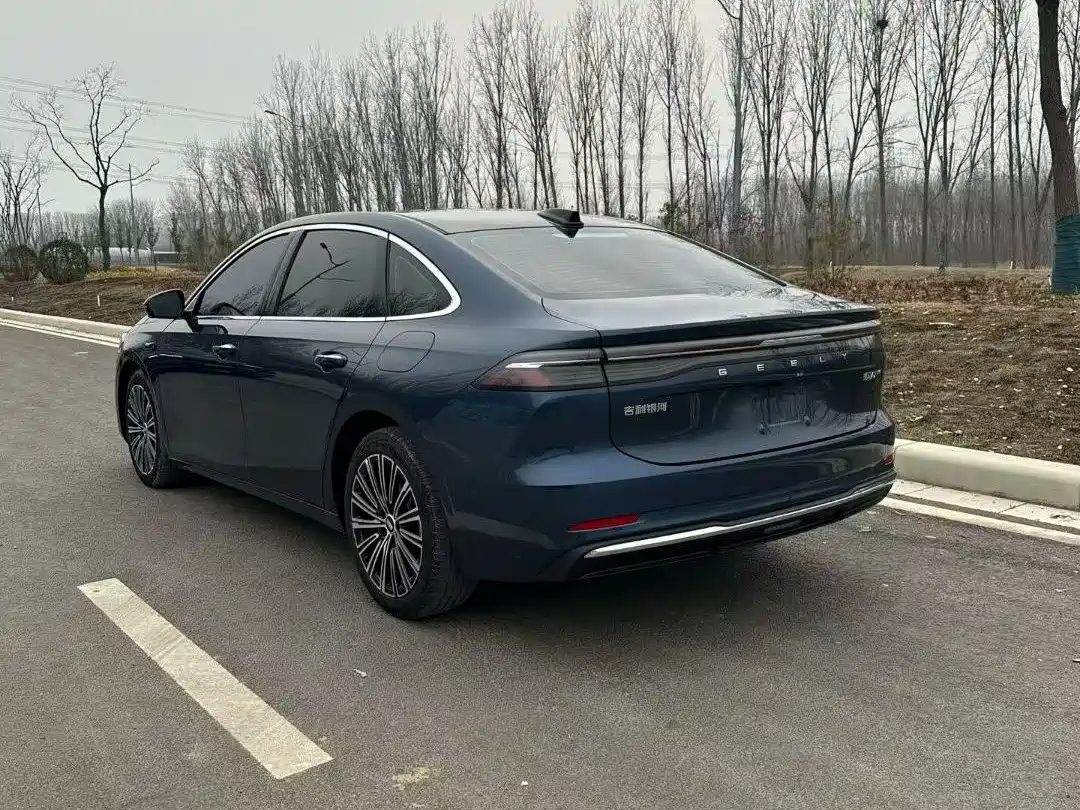 Geely Galaxy Galaxy A7 2025 EM-i фото 7