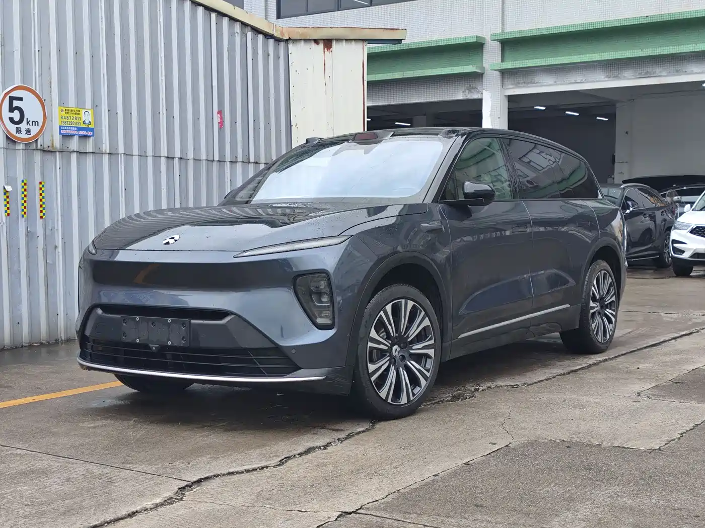 NIO ES8 2023 75kWh Executive Edition
