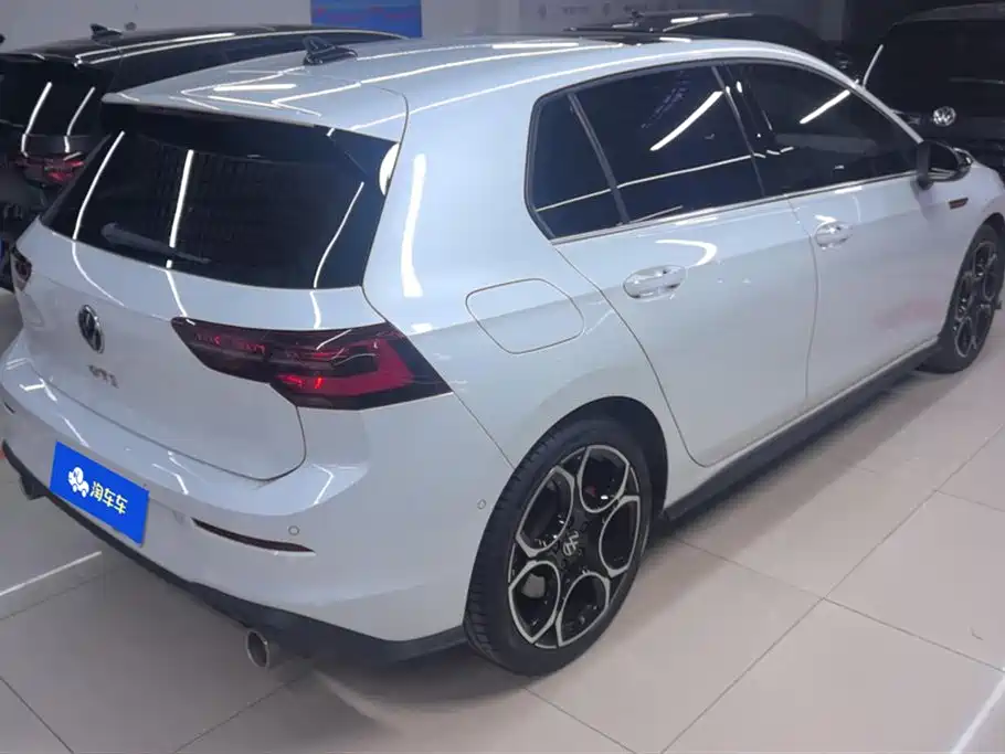 Volkswagen Golf GTI 2023 380TSI DSG GTI фото 3